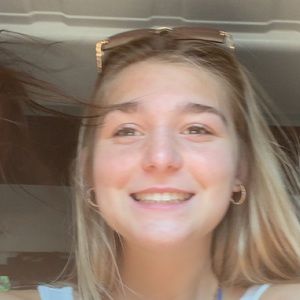 Meet your Posher, Isabella